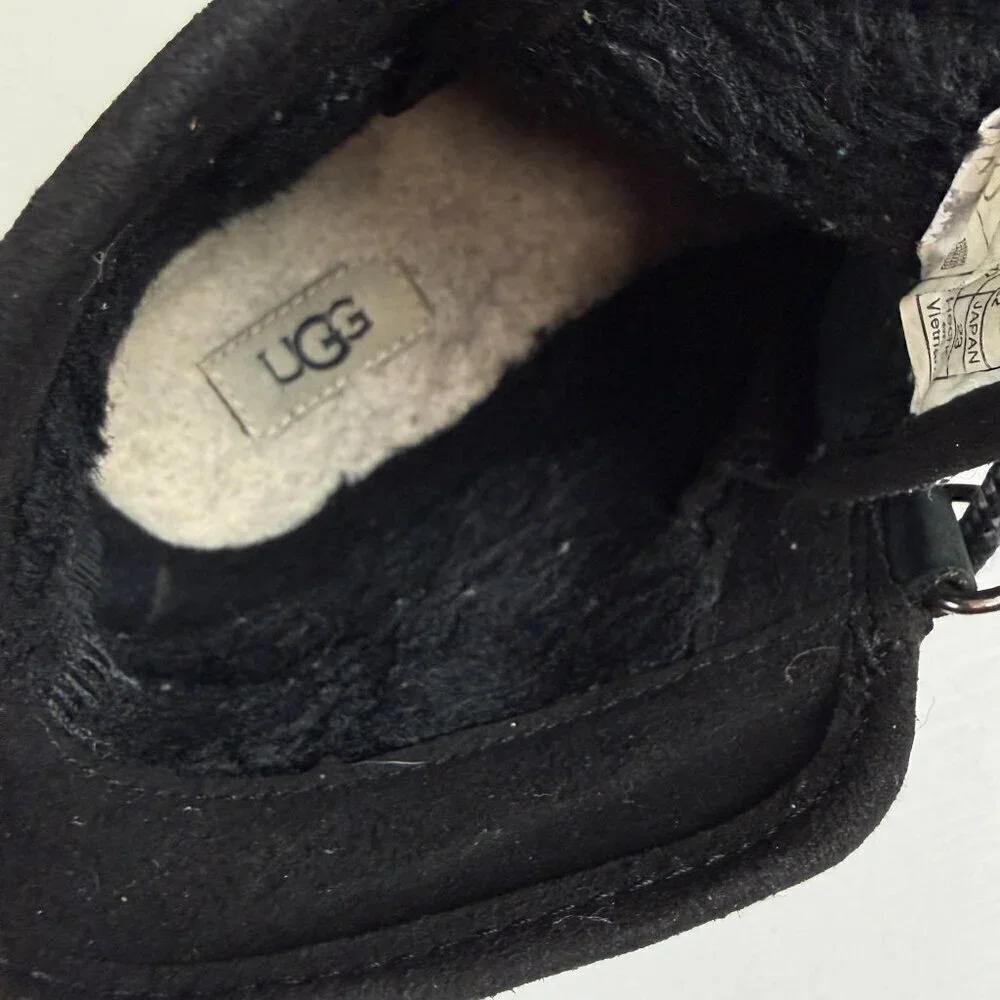 UGG Greda Black Waterproof Duck Boots S/N 1102650